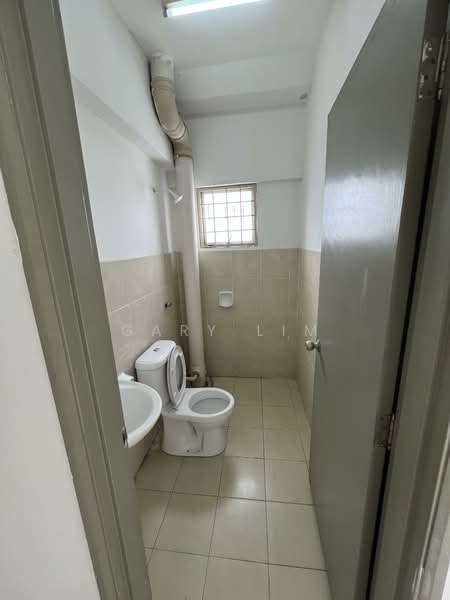 Servis Apartment untuk Dijual di Beverly Tower @ Plaza Medan Putra - Gary Lim - Bathroom - PropertyGuru.com.my