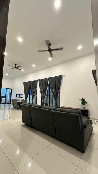 Cluster House for Rent in Austin Crest (Johor Bahru) - Huily Woon - Living Room - PropertyGuru.com.my