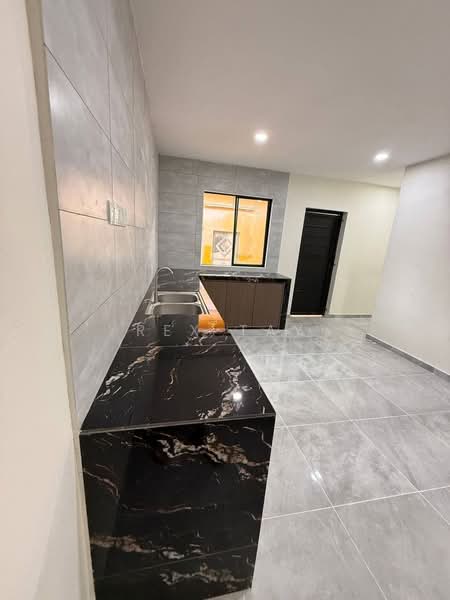 1-storey Terraced House for Rent in Taman Abad (Johor Bahru) - Rex Tay - Kitchen - PropertyGuru.com.my