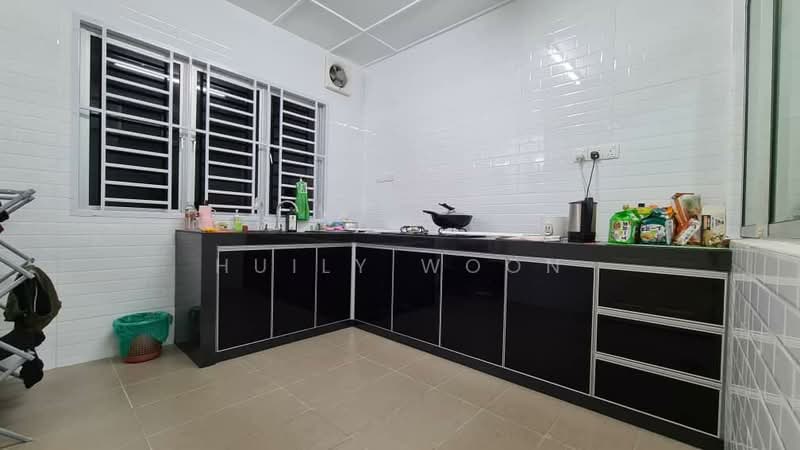 1-storey Terraced House for Sale in Taman Pelangi Indah (Ulu Tiram) - Huily Woon - Kitchen - PropertyGuru.com.my
