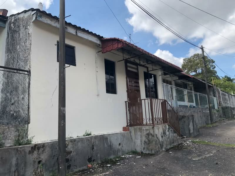 1-storey Terraced House for Rent in Taman Puteri Wangsa (Ulu Tiram) - Fion Lee - Exterior - PropertyGuru.com.my