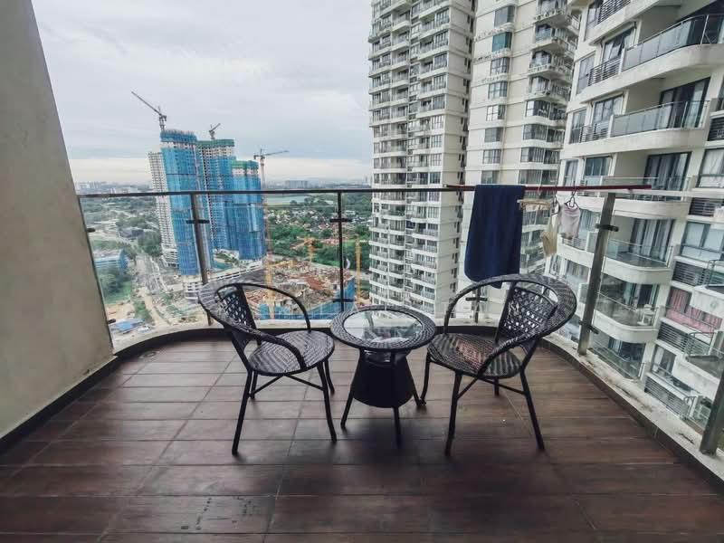 Condominium for Rent at Royal Strand @ Country Garden Danga Bay - Crystal Tan - Balcony - PropertyGuru.com.my