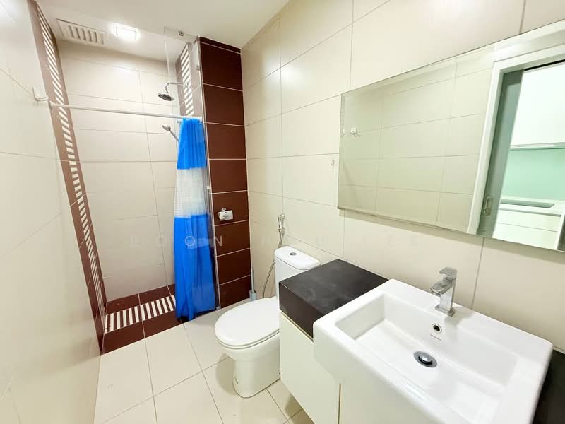 Service Residence for Sale at Tropez Residences - Boon Hau Lee - Bathroom - PropertyGuru.com.my