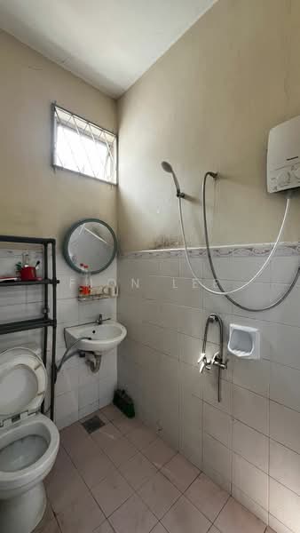 Senai Utama untuk Untuk Disewa - RM 2,000 /bulan, Mac 2026 - Bathroom - PropertyGuru.com.my