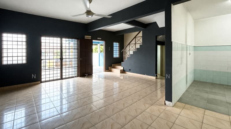 Double Storey Terrace USJ 12 untuk Untuk Dijual - RM 590,000, Apr 2026 - Living Room - PropertyGuru.com.my