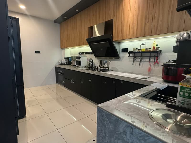 2-storey Terraced House for Sale in Taman Mount Austin (Tebrau) - Zoey Lee - Kitchen - PropertyGuru.com.my