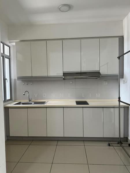 Service Residence for Sale at Austin Suites (Permata Austin) - Yvonne Lim - Kitchen - PropertyGuru.com.my