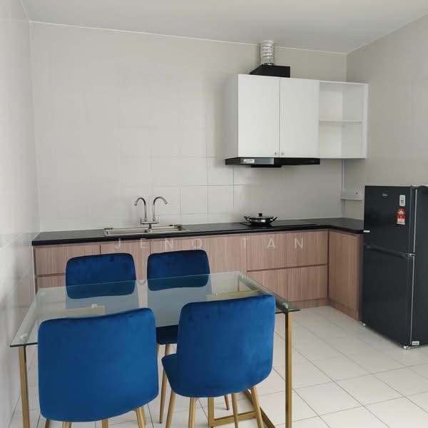 Townhouse for Rent in Kuching (Sarawak) - Jeno Tan - Kitchen - PropertyGuru.com.my