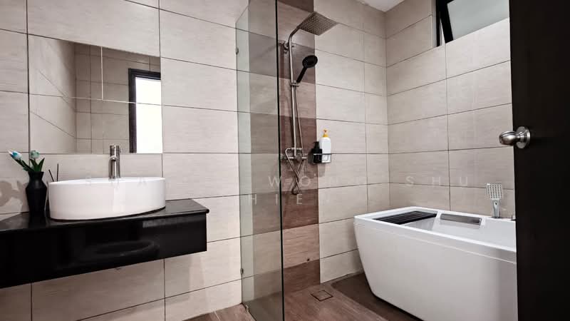 Service Residence for Sale at Molek Regency - Sharon Wong Shu Shien - Bathroom - PropertyGuru.com.my