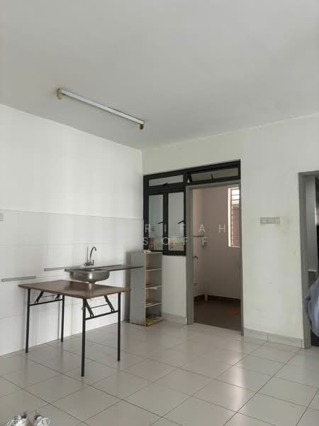 Service Residence for Sale at Metia Residence - Sharifah Yusoff - Kitchen - PropertyGuru.com.my