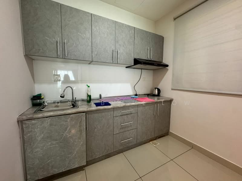 Skyvilla @ D'Island untuk Untuk Disewa - RM 1,700 /bulan, Apr 2026 - Kitchen - PropertyGuru.com.my