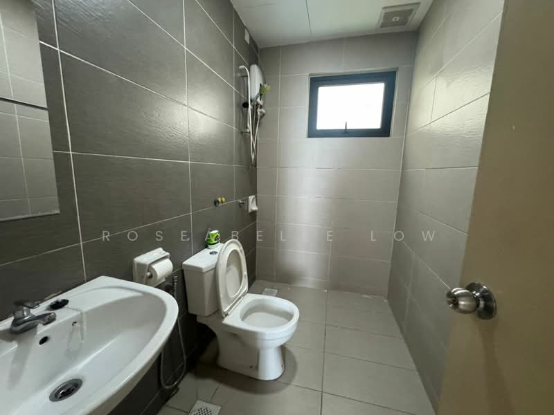 Skyvilla @ D'Island untuk Untuk Disewa - RM 1,700 /bulan, Apr 2026 - Bathroom - PropertyGuru.com.my