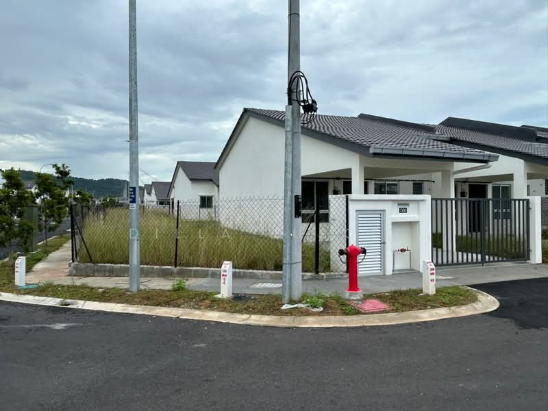 1-storey Terraced House for Sale in Iringan Bayu (Seremban) - DILLA YUSOFF - Exterior - PropertyGuru.com.my