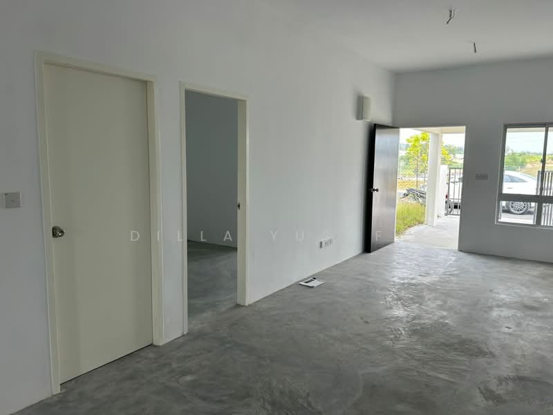 1-storey Terraced House for Sale in Iringan Bayu (Seremban) - DILLA YUSOFF - PropertyGuru.com.my