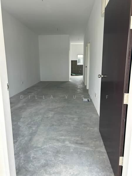 1-storey Terraced House for Sale in Iringan Bayu (Seremban) - DILLA YUSOFF - PropertyGuru.com.my