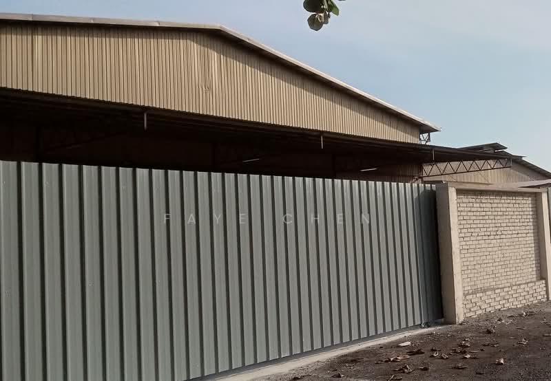 Warehouse for Rent in Teluk Gong (Port Klang (Pelabuhan Klang)) - Faye Chen - Newly built fencing - PropertyGuru.com.my