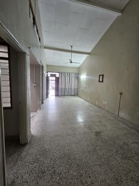 1-storey Terraced House for Sale in Taman Pelangi (Johor Bahru) - Chris Chin - Interior - PropertyGuru.com.my
