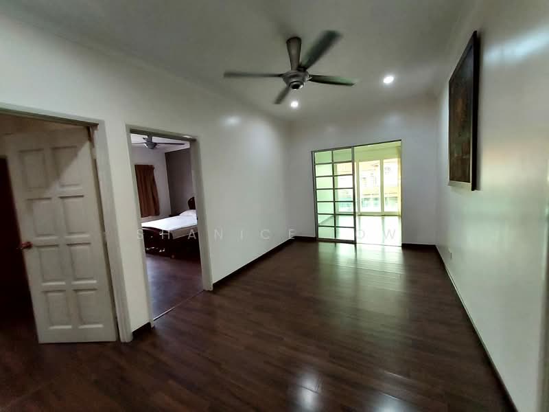 2-storey Terraced House for Rent in Bandar Puteri Puchong (Puchong) - Shanice Low - Living Room - PropertyGuru.com.my