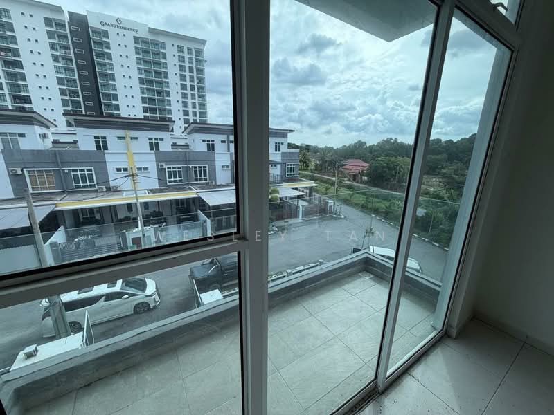 2.5-storey Terraced House for Sale in Taman Merak Mas (Bukit Katil) - Wesley Tan - Balcony - PropertyGuru.com.my