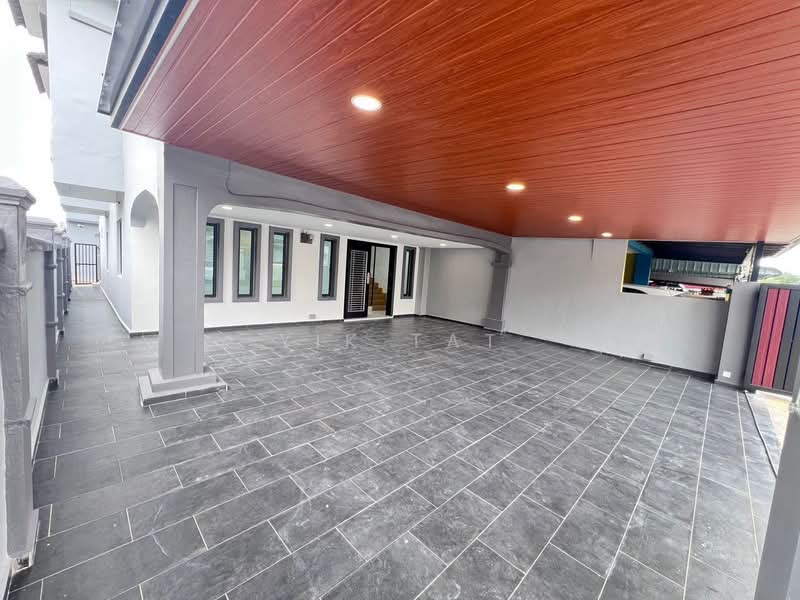 2-storey Terraced House for Sale in Bukit Indah (Iskandar Puteri (Nusajaya)) - Yik Tat - Exterior - PropertyGuru.com.my