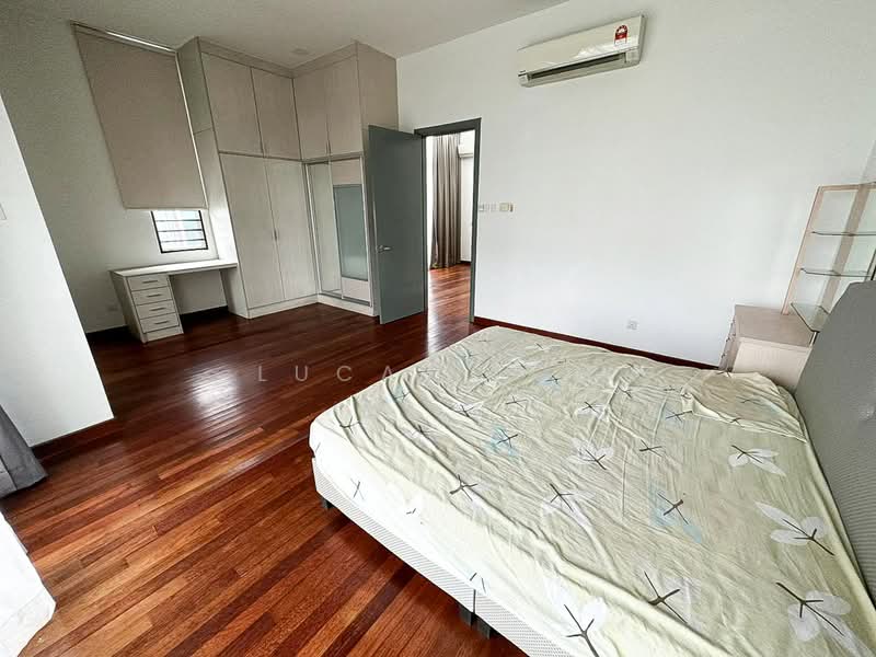 3-storey Terraced House for Sale in Rawang (Selangor) - Lucas Loh - Bedroom - PropertyGuru.com.my