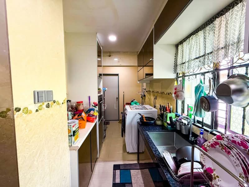 3-storey Terraced House for Sale in Sentosa Villa (Kajang) - Nor Azdlin Adnan - Kitchen - PropertyGuru.com.my