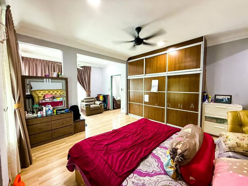 3-storey Terraced House for Sale in Sentosa Villa (Kajang) - Nor Azdlin Adnan - Bedroom - PropertyGuru.com.my
