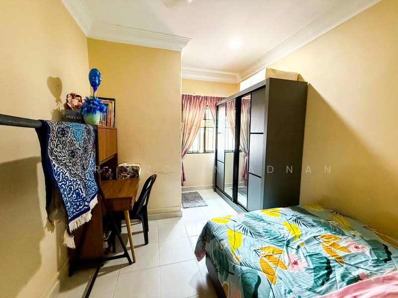 3-storey Terraced House for Sale in Sentosa Villa (Kajang) - Nor Azdlin Adnan - Bedroom - PropertyGuru.com.my