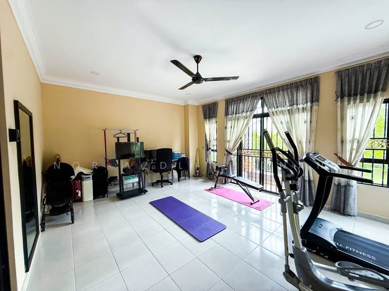 3-storey Terraced House for Sale in Sentosa Villa (Kajang) - Nor Azdlin Adnan - Gym - PropertyGuru.com.my