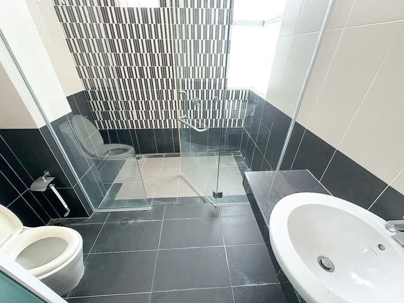 Rumah Teres 3 Tingkat untuk Dijual di Dolomite Templer (Rawang) - Lucas Loh - Bathroom - PropertyGuru.com.my