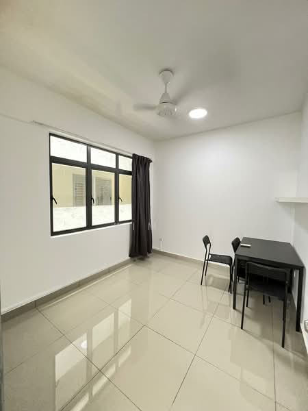 Service Residence for Rent at ARC @ Austin Hills - Kim . - Dining Room - PropertyGuru.com.my