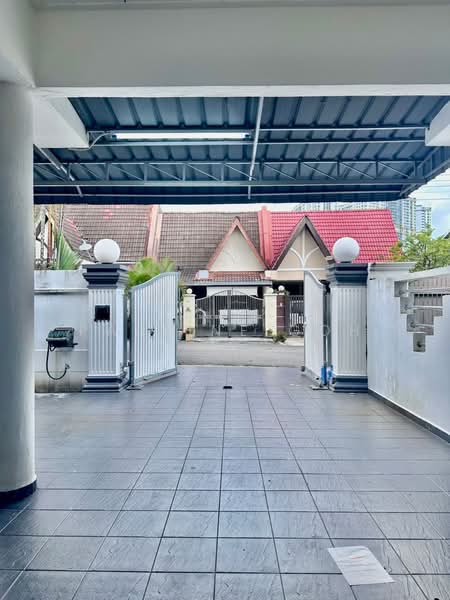 1-storey Terraced House for Rent in Taman Daya (Johor Bahru) - Pauline Goh - Exterior - PropertyGuru.com.my