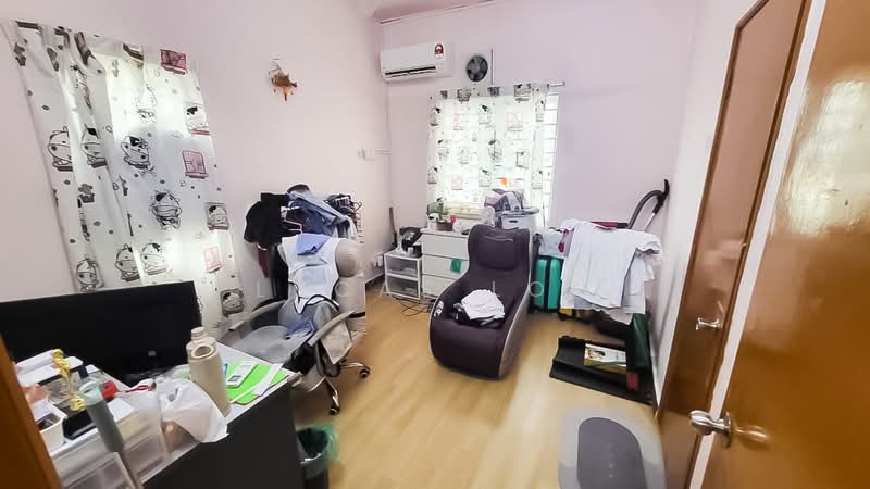 Bandar Country Homes untuk Untuk Dijual - RM 550,000, Apr 2026 - Bedroom - PropertyGuru.com.my