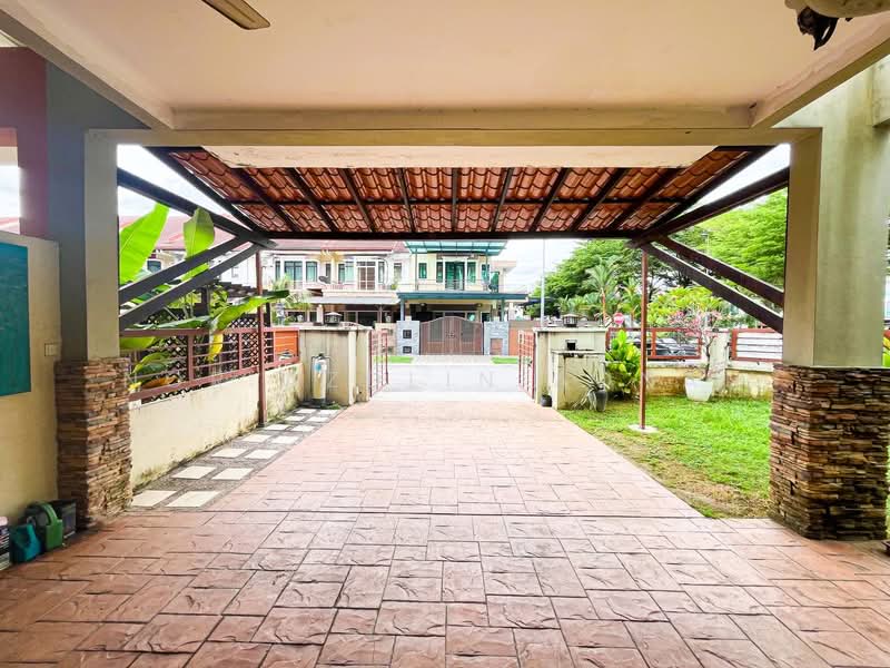 3-storey Terraced House for Sale in Sentosa Villa (Kajang) - Nor Azdlin Adnan - Exterior - PropertyGuru.com.my