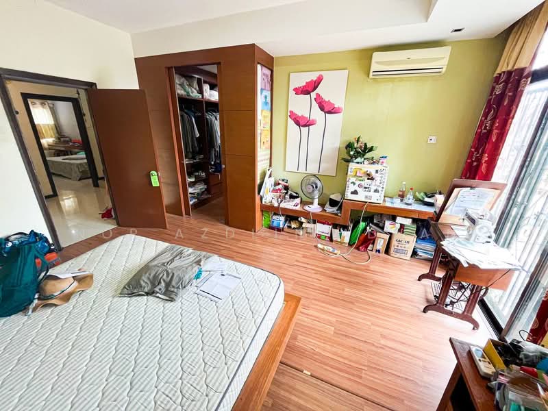 3-storey Terraced House for Sale in Sentosa Villa (Kajang) - Nor Azdlin Adnan - Bedroom - PropertyGuru.com.my