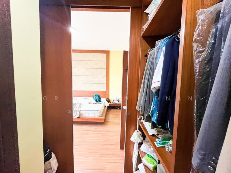 3-storey Terraced House for Sale in Sentosa Villa (Kajang) - Nor Azdlin Adnan - Bedroom - PropertyGuru.com.my