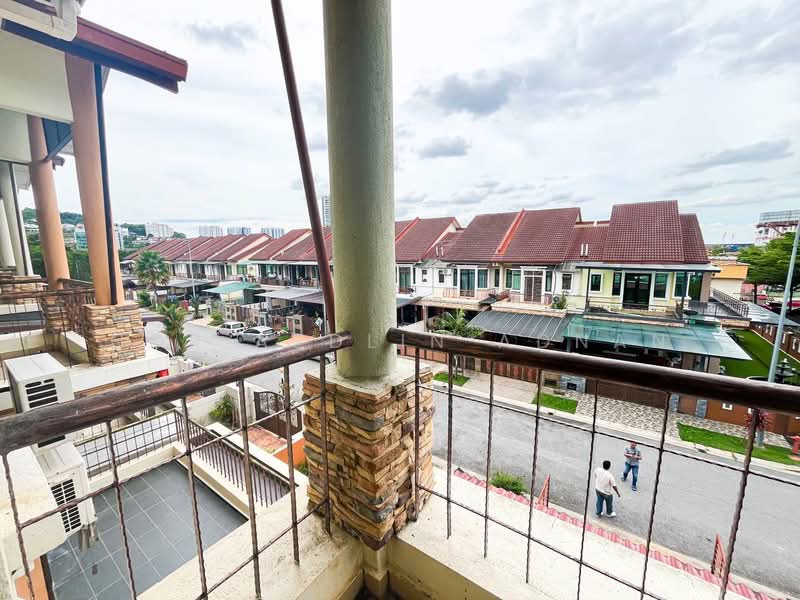 3-storey Terraced House for Sale in Sentosa Villa (Kajang) - Nor Azdlin Adnan - Exterior - PropertyGuru.com.my