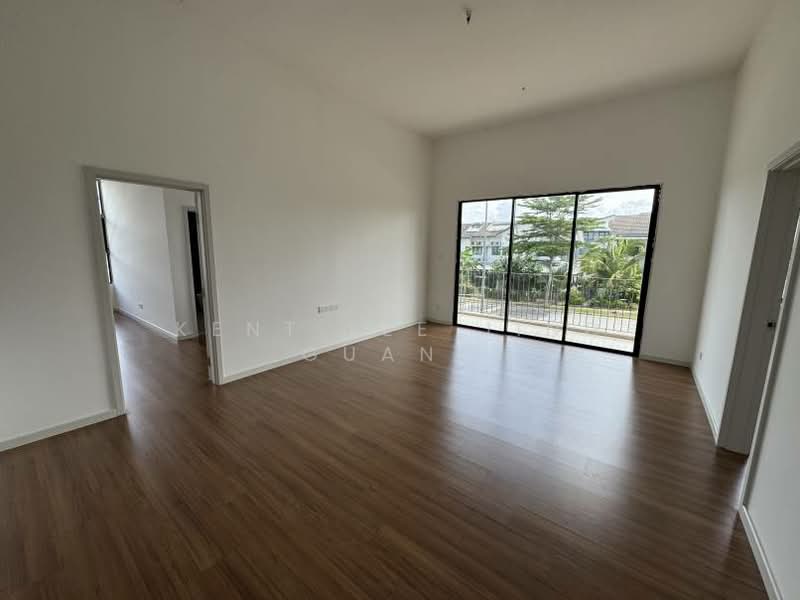 Semi-Detached House for Sale in Seksyen 7 (Shah Alam) - Kent Lee Jing Guang - Living Room - PropertyGuru.com.my