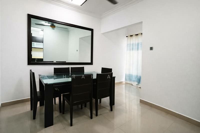 Double Storey Putra Bestari , Putra Heights untuk Untuk Dijual - RM 980,000, Mac 2026 - Dining Room - PropertyGuru.com.my