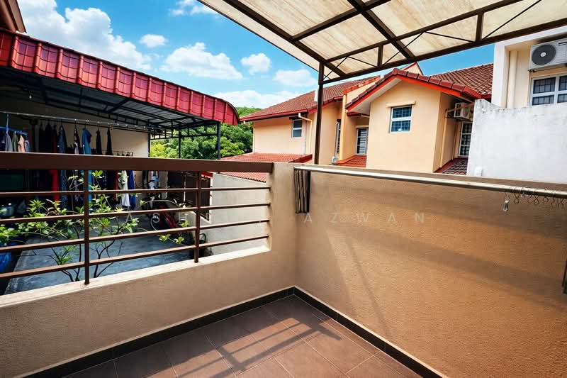 Double Storey Putra Bestari , Putra Heights untuk Untuk Dijual - RM 980,000, Mac 2026 - Balcony - PropertyGuru.com.my