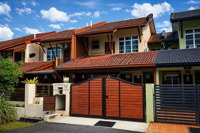 Double Storey Putra Bestari , Putra Heights untuk Untuk Dijual - RM 980,000, Mac 2026 - Exterior - PropertyGuru.com.my