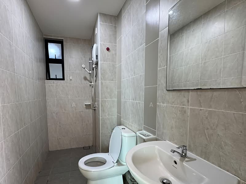 Service Residence for Sale at Sky Breeze Service Apartment - Alan Tham - Bathroom - PropertyGuru.com.my