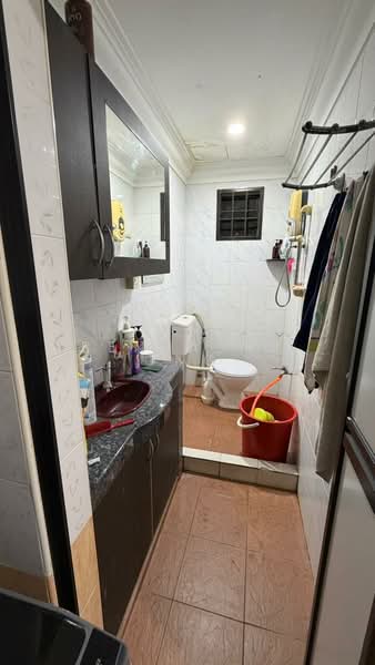 2-storey Terraced House for Sale in Bandar Baru Permas Jaya (Permas Jaya) - Benjamin Ong - Bathroom - PropertyGuru.com.my