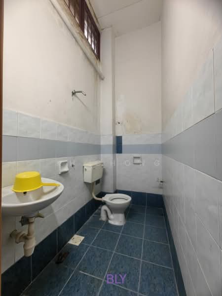 Taman Sentosa untuk Untuk Dijual - RM 378,000, Apr 2026 - Bathroom - PropertyGuru.com.my