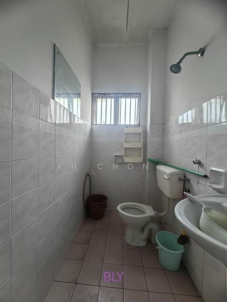 Taman Sentosa untuk Untuk Dijual - RM 378,000, Apr 2026 - Bathroom - PropertyGuru.com.my