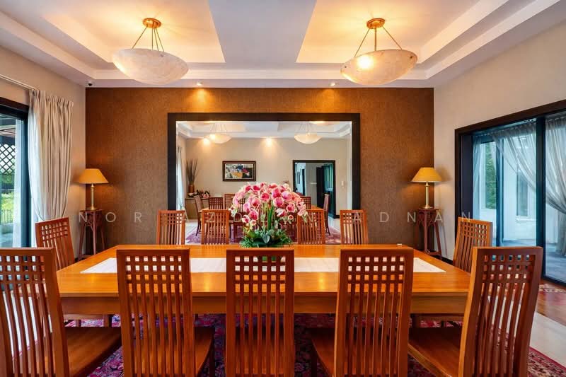 Bungalow for Sale in Country Heights (Kajang) - Nor Azdlin Adnan - Dining Room - PropertyGuru.com.my