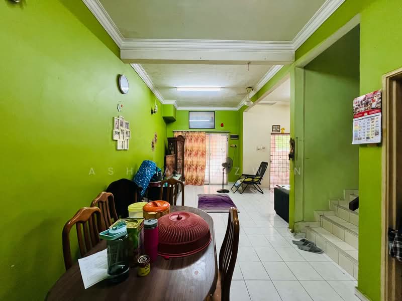 Bandar Puteri Klang untuk Untuk Dijual - RM 550,000, Mac 2026 - Living Room - PropertyGuru.com.my