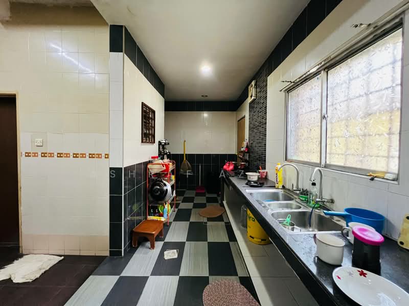 Bandar Puteri Klang untuk Untuk Dijual - RM 550,000, Mac 2026 - Kitchen - PropertyGuru.com.my
