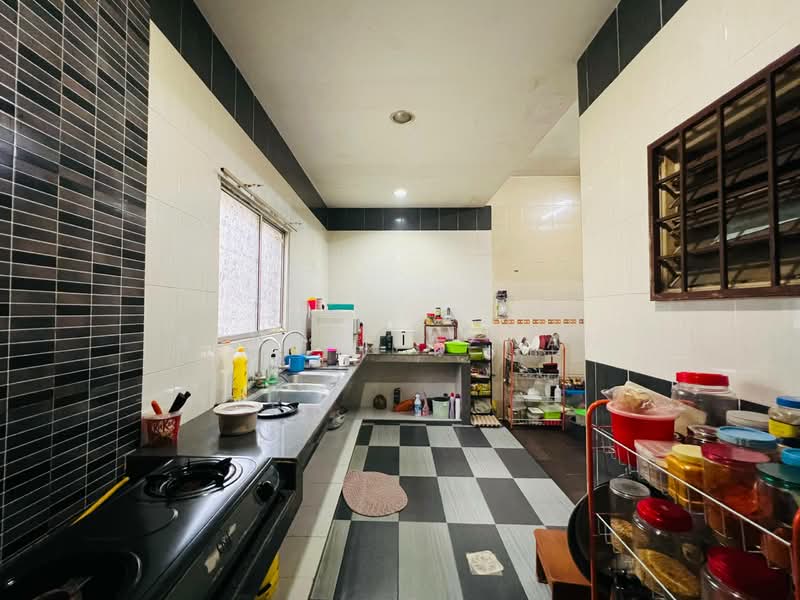 Bandar Puteri Klang untuk Untuk Dijual - RM 550,000, Mac 2026 - Kitchen - PropertyGuru.com.my