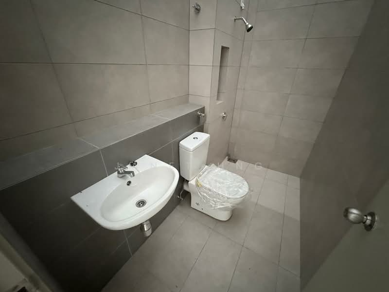 Robin @ Rimbayu untuk Untuk Dijual - RM 630,000, Mac 2026 - Bathroom - PropertyGuru.com.my